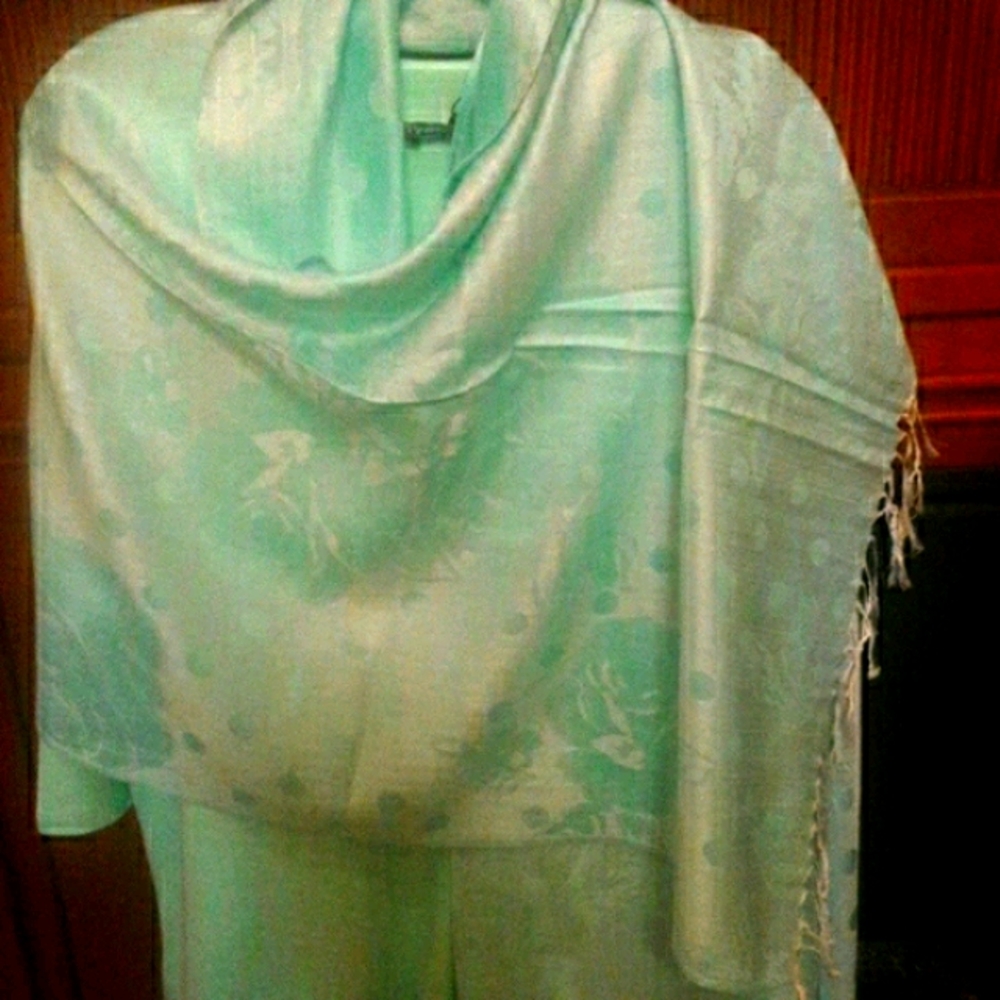 PASHMINA - Picture 2 of 5